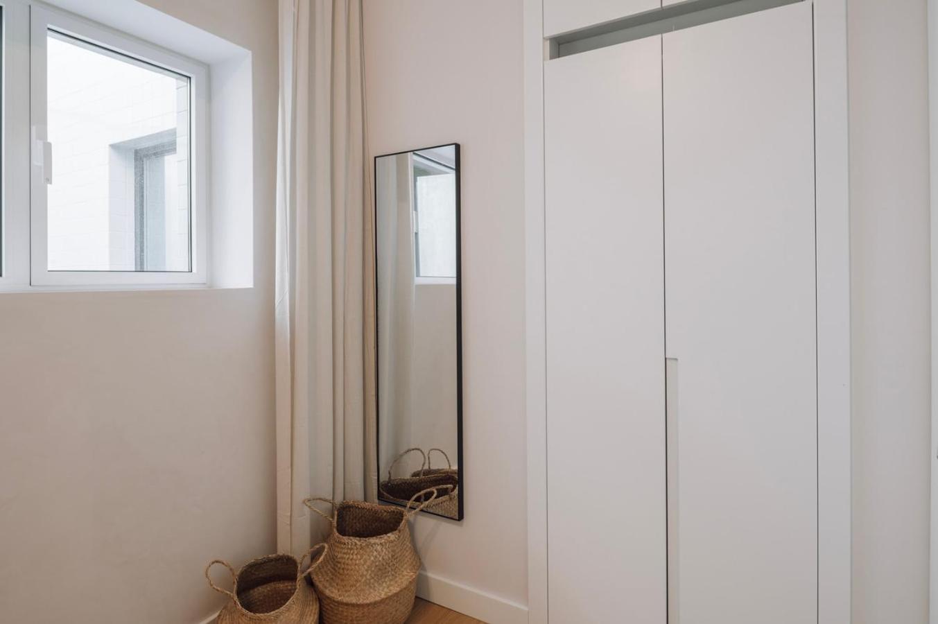 Biel - 2 Bedrooms, Pool And Parking In Arroios * Lisbon